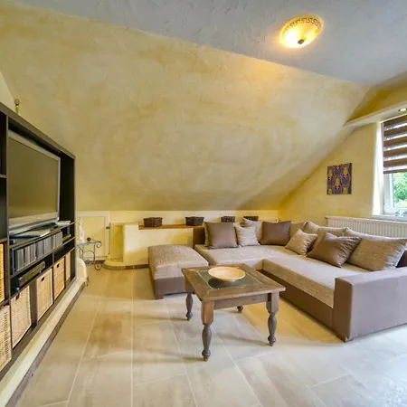 Apartment Obergeschoss An De Drift 6, 8add06og *